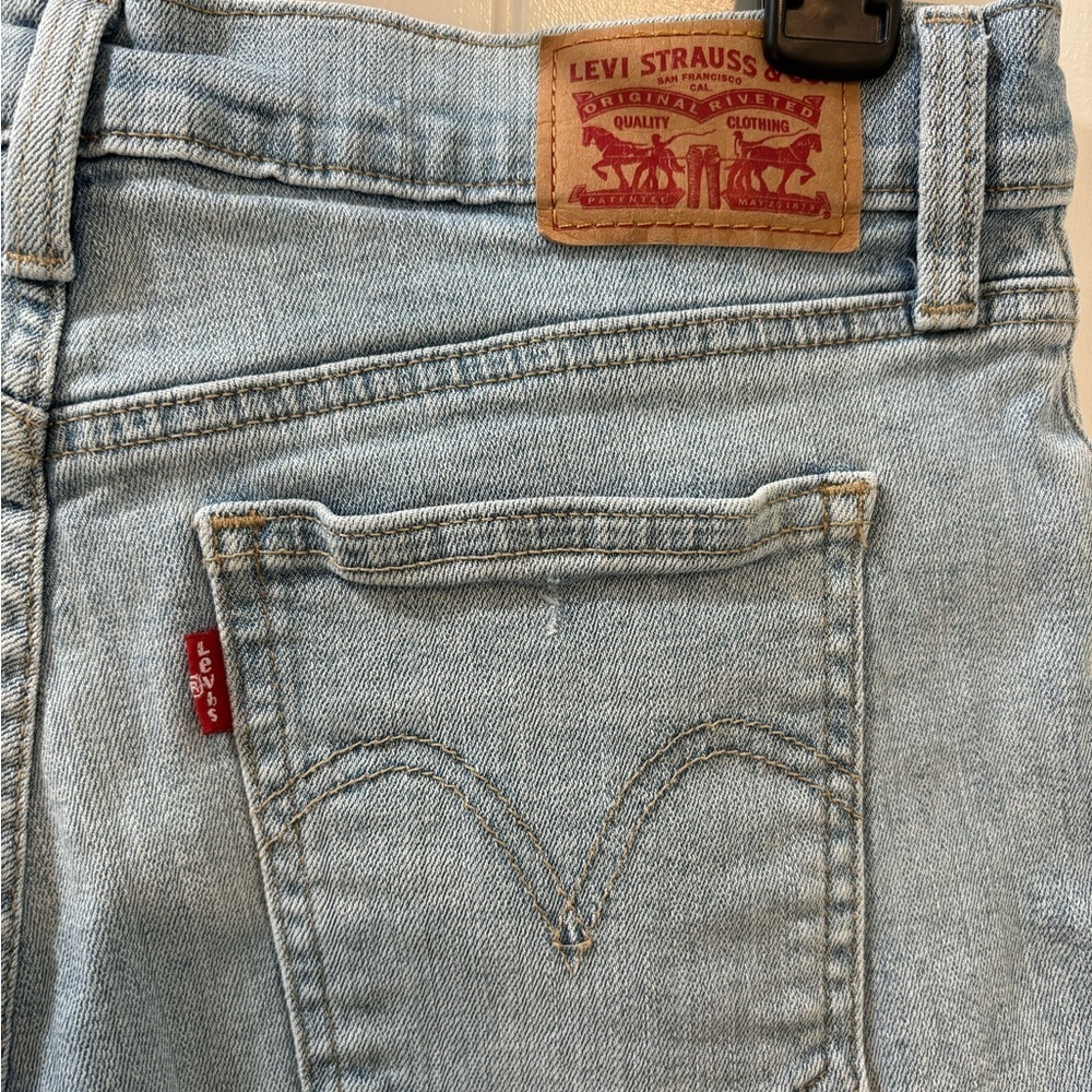 Levi’s - Shorts - Picture 4 of 5